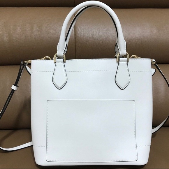 Michael Kors | Eden Large Drawstring Grab Bag in Blossom - Picture 6 of 10